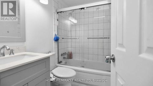 62 Sutherland Avenue, Brampton, ON - Indoor Photo Showing Bathroom