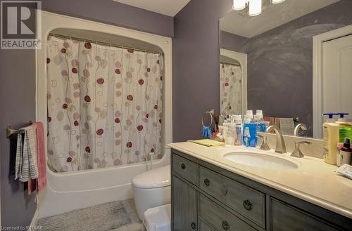 416 Lakeview Drive, Woodstock, ON - Indoor Photo Showing Bathroom