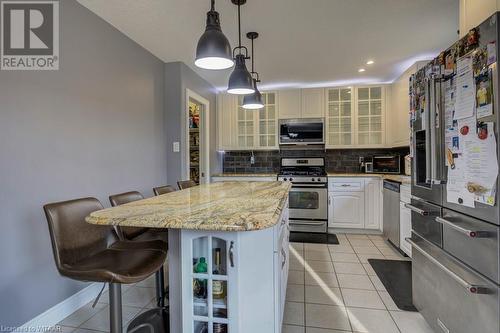 416 Lakeview Drive, Woodstock, ON - Indoor Photo Showing Kitchen