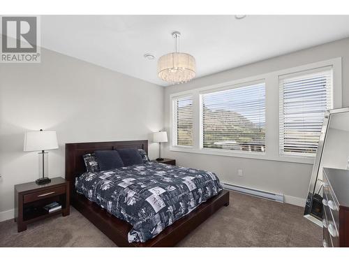 545 Barra Lane, Kelowna, BC - Indoor Photo Showing Bedroom