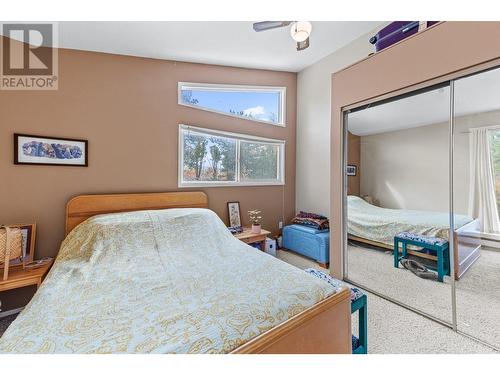 2084 Pinewinds Place, Okanagan Falls, BC - Indoor Photo Showing Bedroom