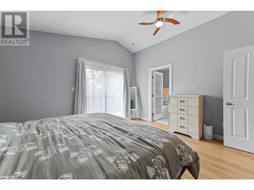 2084 Pinewinds Place, Okanagan Falls, BC - Indoor Photo Showing Bedroom