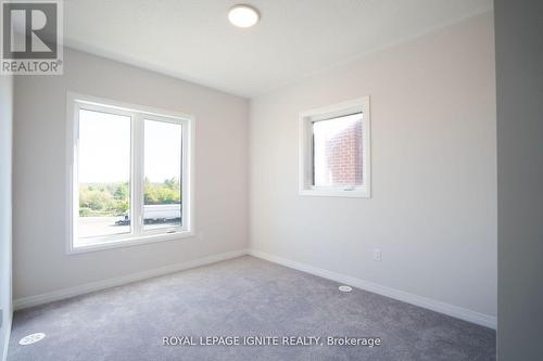 16 - 220 Dissette Street, Bradford West Gwillimbury, ON - Indoor Photo Showing Other Room