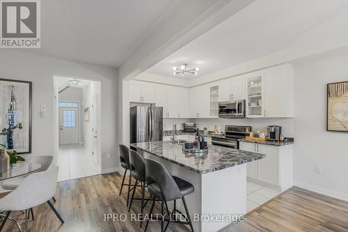 57 Martin Trail, New Tecumseth, ON - Indoor Photo Showing Kitchen With Stainless Steel Kitchen With Upgraded Kitchen