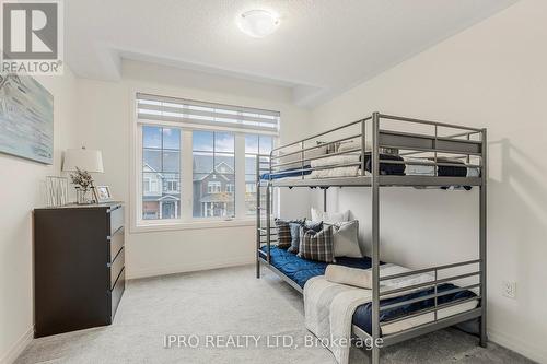 57 Martin Trail, New Tecumseth, ON - Indoor Photo Showing Bedroom