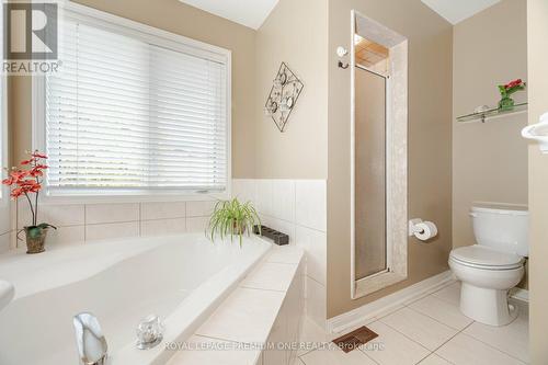 18 Mainland Crescent, Vaughan, ON - Indoor Photo Showing Bathroom