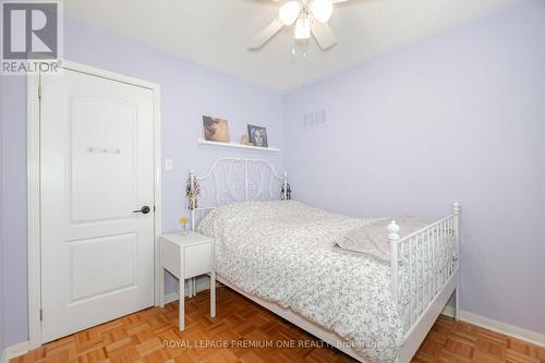 18 Mainland Crescent, Vaughan, ON - Indoor Photo Showing Bedroom