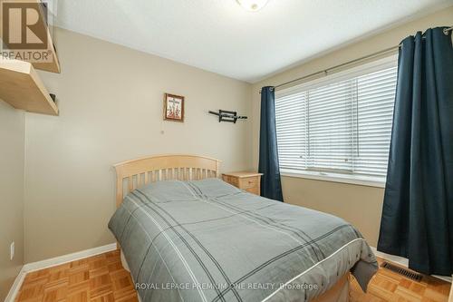 18 Mainland Crescent, Vaughan, ON - Indoor Photo Showing Bedroom