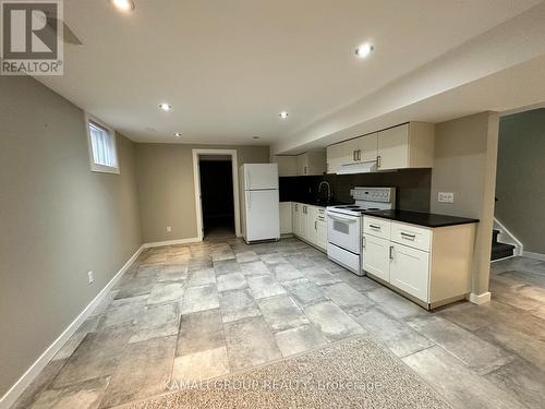 Bsmt - 3 Cartwright Drive, Barrie, ON - Indoor