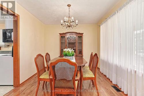 54 Townley Street, Clearview, ON - Indoor Photo Showing Dining Room