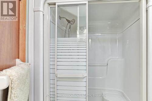 54 Townley Street, Clearview, ON - Indoor Photo Showing Bathroom