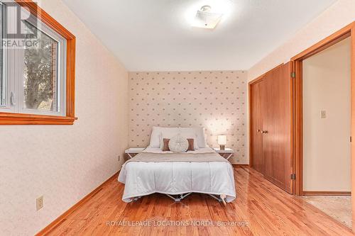 54 Townley Street, Clearview, ON - Indoor Photo Showing Bedroom