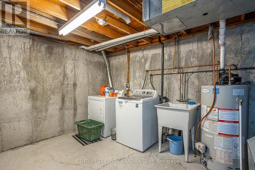 Lower Level Laundry - 915 Dalhousie Drive, London, ON - Indoor