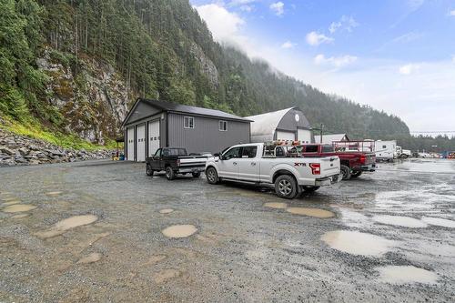 63450 Flood Hope Road, Hope, BC 