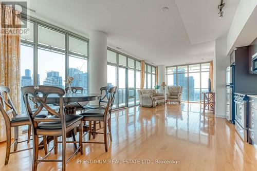 3704 - 33 Charles Street E, Toronto, ON - Indoor Photo Showing Dining Room