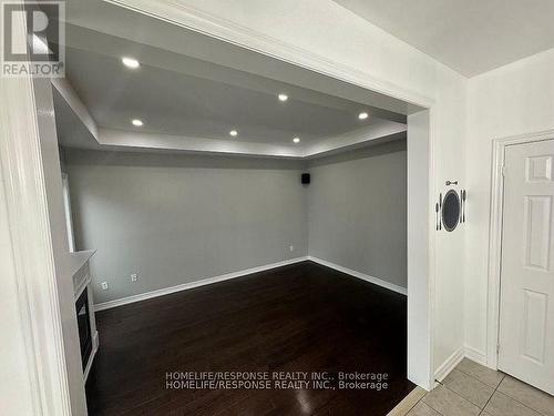 1040 Eager Road, Milton, ON - Indoor Photo Showing Other Room