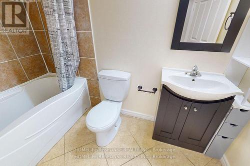 1040 Eager Road, Milton, ON - Indoor Photo Showing Bathroom