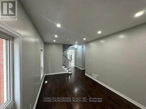 1040 Eager Road, Milton, ON - Indoor Photo Showing Other Room