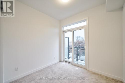 Th11 - 4015 Hickory Drive, Mississauga, ON - Indoor Photo Showing Other Room