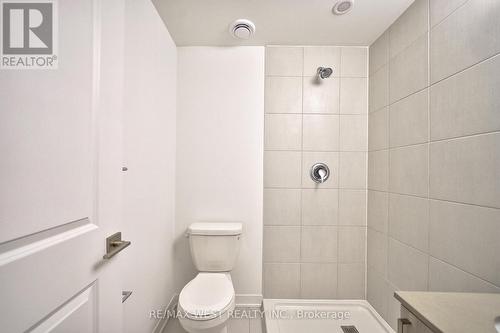 Th11 - 4015 Hickory Drive, Mississauga, ON - Indoor Photo Showing Bathroom