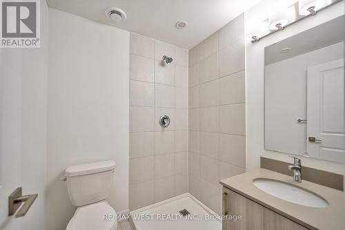 Th11 - 4015 Hickory Drive, Mississauga, ON - Indoor Photo Showing Bathroom