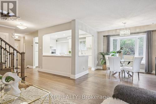 22 Amberwood Square, Brampton, ON - Indoor