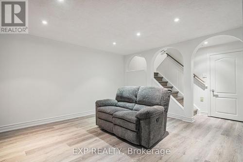 22 Amberwood Square, Brampton, ON - Indoor