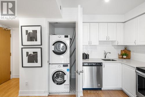 1501 - 1255 Bayly Street, Pickering, ON - Indoor Photo Showing Laundry Room