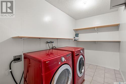 304 130 Edinburgh Place, Saskatoon, SK - Indoor Photo Showing Laundry Room