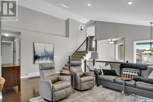 2433 Jameson Crescent, Regina, SK - Indoor Photo Showing Living Room