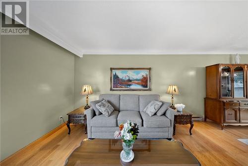 68 Walter Street, Coniston, ON - Indoor Photo Showing Living Room