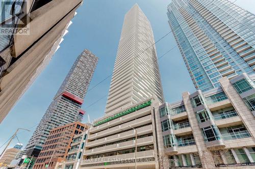 3506 - 2221 Yonge Street, Toronto, ON - Outdoor With Balcony With Facade