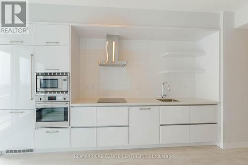 3506 - 2221 Yonge Street, Toronto, ON - Indoor Photo Showing Kitchen