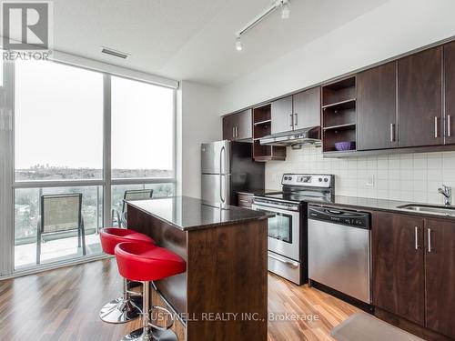 Ph21 - 35 Brian Peck Crescent, Toronto, ON - Indoor Photo Showing Kitchen With Stainless Steel Kitchen