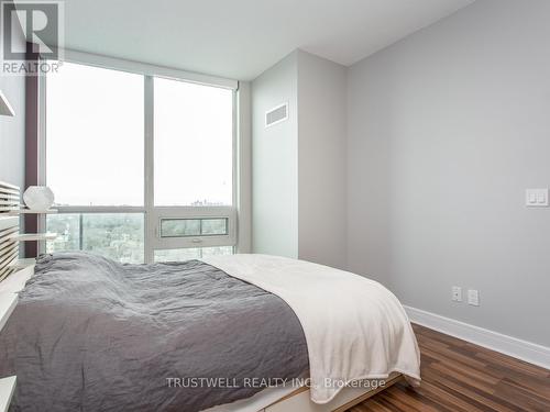 Ph21 - 35 Brian Peck Crescent, Toronto, ON - Indoor Photo Showing Bedroom