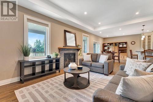 7 Gavin Drive, Hamilton, ON - Indoor Photo Showing Living Room With Fireplace