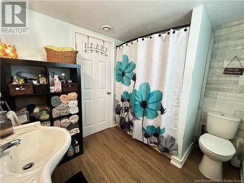 53 Thompson Road, Grand Bay-Westfield, NB - Indoor Photo Showing Bathroom