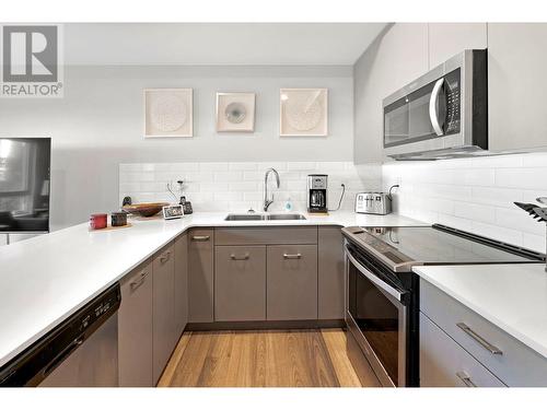 722 Valley Road Unit# 217, Kelowna, BC - Indoor Photo Showing Kitchen With Double Sink