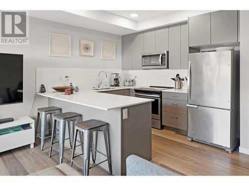 722 Valley Road Unit# 217, Kelowna, BC - Indoor Photo Showing Kitchen With Stainless Steel Kitchen With Upgraded Kitchen