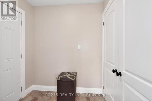 9442 Richmond Road, Aylmer (Ay), ON - Indoor Photo Showing Other Room