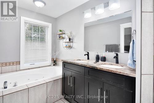 9442 Richmond Road, Aylmer (Ay), ON - Indoor Photo Showing Bathroom