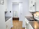 219 - 727 Deveron Crescent, London, ON  - Indoor Photo Showing Kitchen 