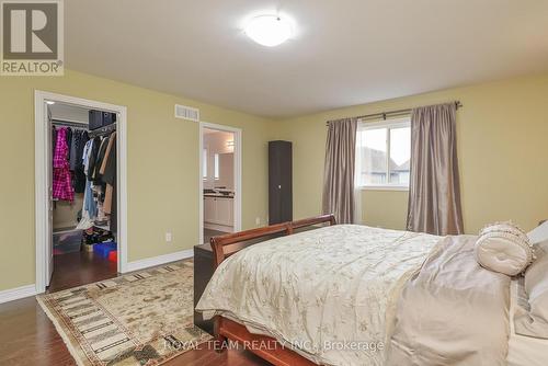 84 Wyndham Circle, Georgina, ON - Indoor Photo Showing Bedroom