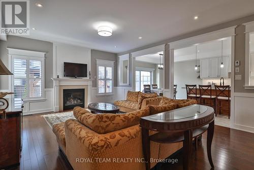 84 Wyndham Circle, Georgina, ON - Indoor Photo Showing Living Room With Fireplace