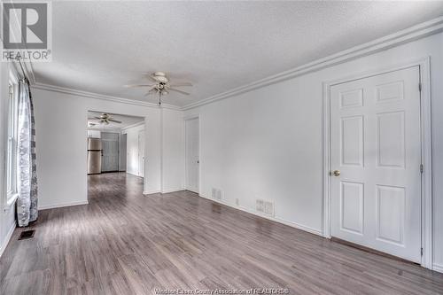 929 Bridge Avenue, Windsor, ON - Indoor Photo Showing Other Room