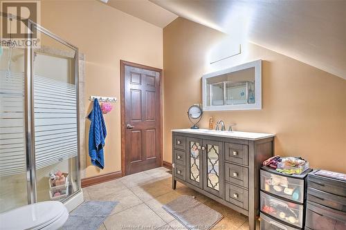 9939 Concession 9, Essex, ON - Indoor Photo Showing Bathroom