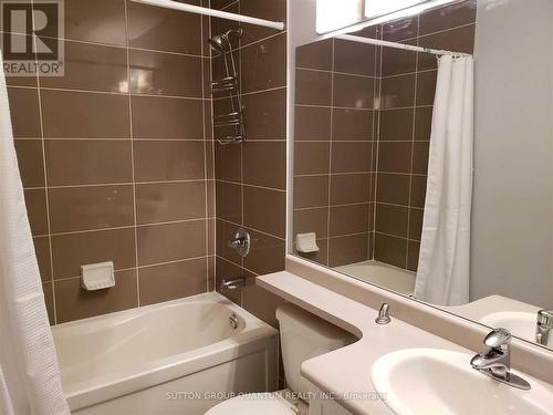 1210 - 3525 Kariya Drive, Mississauga, ON - Indoor Photo Showing Bathroom