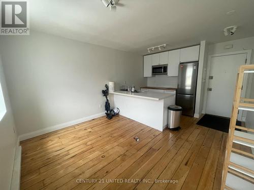 1 - 428 George Street N, Peterborough (Downtown), ON - Indoor Photo Showing Kitchen