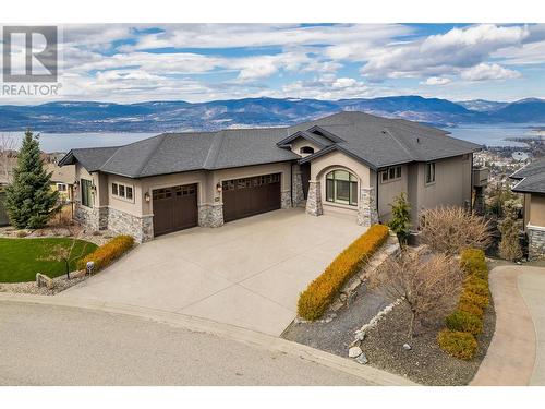 900 Lamont Lane, Kelowna, BC - Outdoor