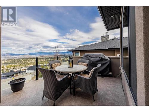 900 Lamont Lane, Kelowna, BC - Outdoor With Deck Patio Veranda